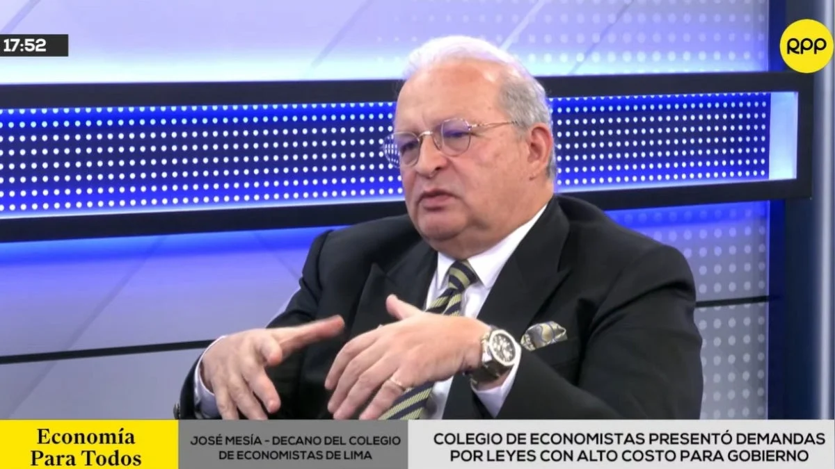 Fiscal Sustainability at the Crossroads: The Lima College of Economists Challenges Legislative Pension Reforms