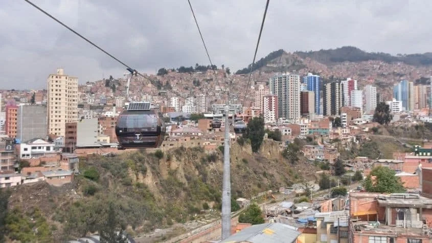 Bolivia Expands Iconic Cable Car Network: New Lines and Strategic Modernization Projects Announced