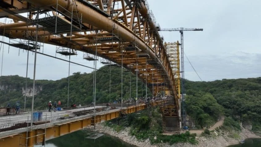 Connectivity Milestone: Mexico Completes Strategic Amado Nervo Bridge Ahead of Schedule