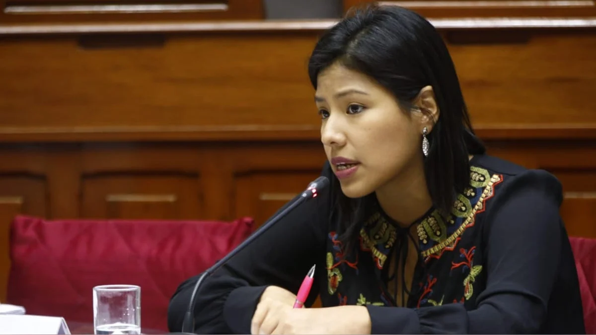 Internal Strife in "Ahora Nación": Indira Huilca Confirms Split on Minister of Interior Censure